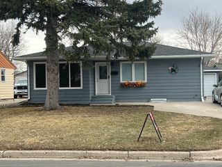 206 15th Street N, Moorhead, MN 56560