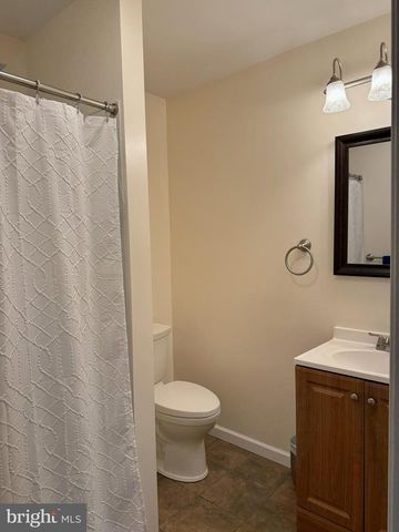 852 BRISTOL DR, Greencastle, PA 17225