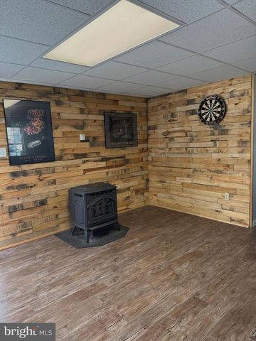 852 BRISTOL DR, Greencastle, PA 17225