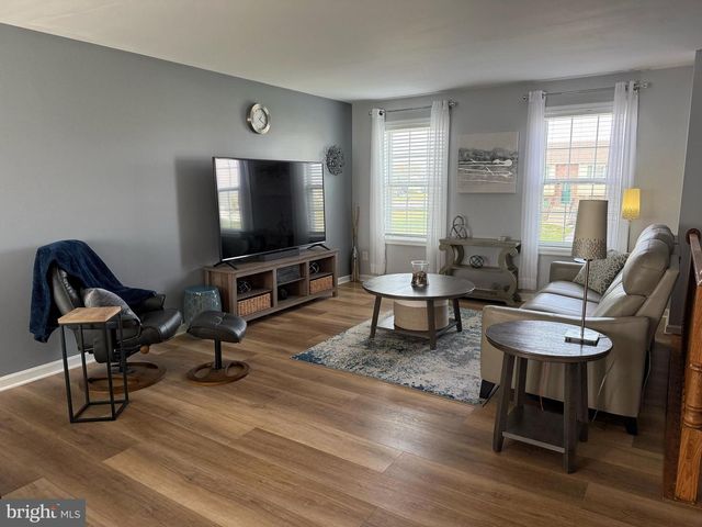 852 BRISTOL DR, Greencastle, PA 17225