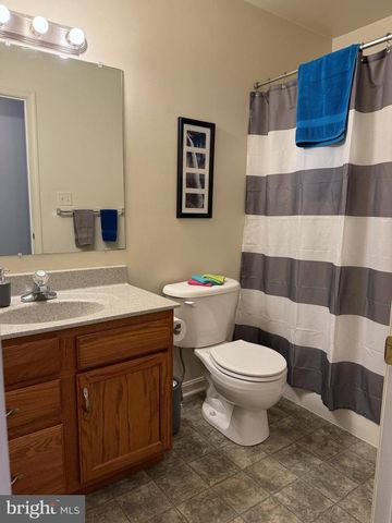 852 BRISTOL DR, Greencastle, PA 17225