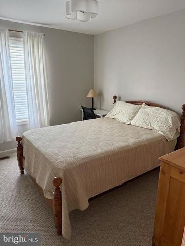 852 BRISTOL DR, Greencastle, PA 17225