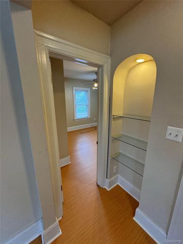 703 S Pleasant Street, Royal Oak, MI 48067