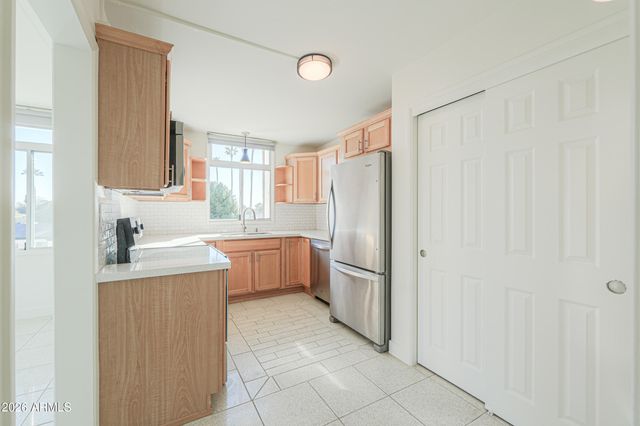 6502 N Central Avenue B203, Phoenix, AZ 85012