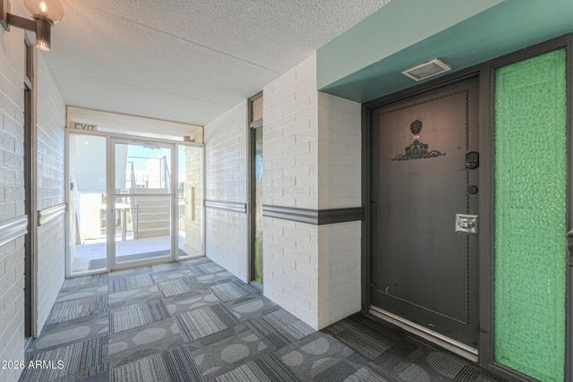 6502 N Central Avenue B203, Phoenix, AZ 85012