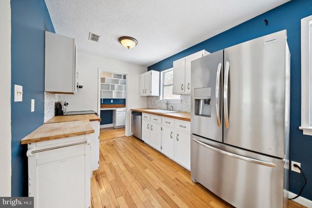 2830 BURNT MILL RD, Charlottesville, VA 22911