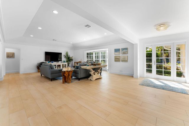 11354 Golfview Lane, North Palm Beach, FL 33408