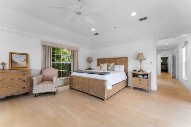 11354 Golfview Lane, North Palm Beach, FL 33408