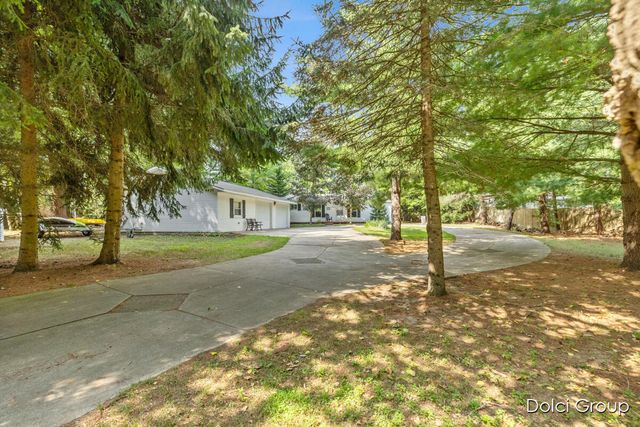 6830 E Carrigan Drive, Newaygo, MI 49337