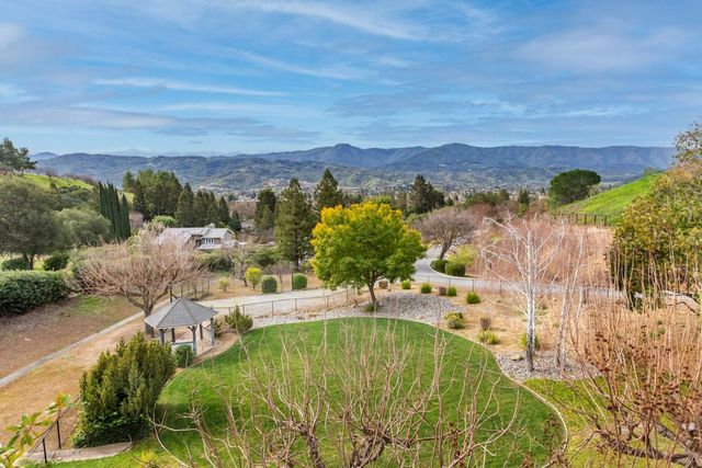 18616 Skuse Court, San Jose, CA 95120