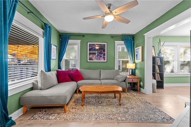 4612 Tracy Avenue, Kansas City, MO 64110