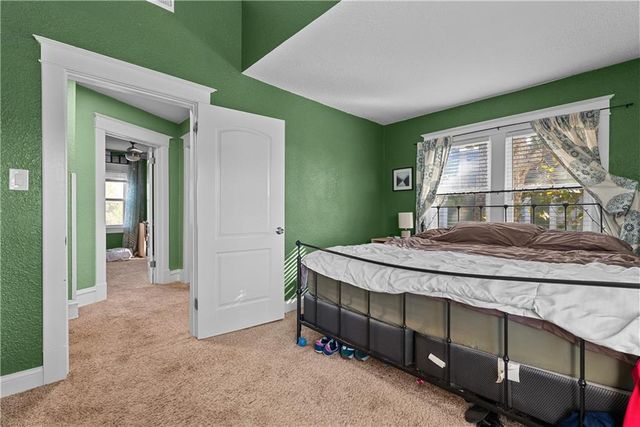 4612 Tracy Avenue, Kansas City, MO 64110