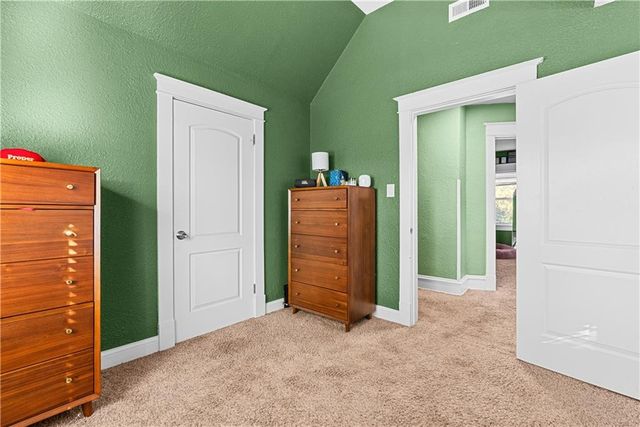 4612 Tracy Avenue, Kansas City, MO 64110