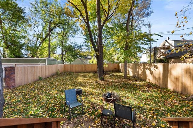 4612 Tracy Avenue, Kansas City, MO 64110