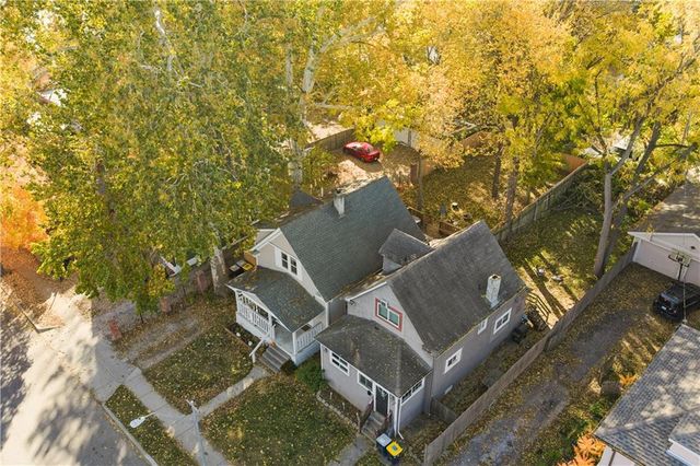 4612 Tracy Avenue, Kansas City, MO 64110