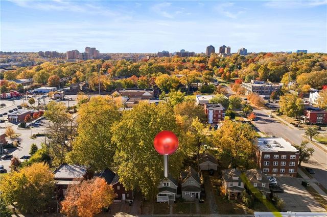 4612 Tracy Avenue, Kansas City, MO 64110