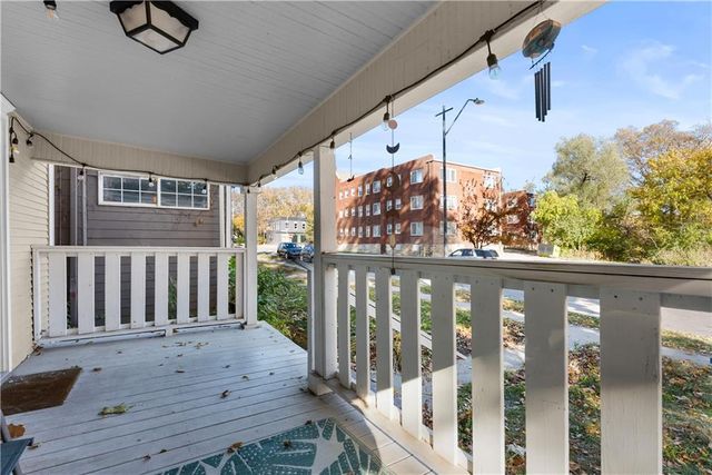 4612 Tracy Avenue, Kansas City, MO 64110