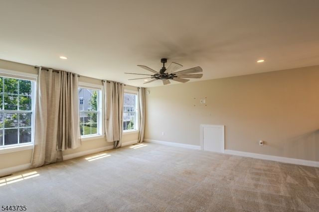 96 Van Cleef Dr, Readington Twp., NJ 08889