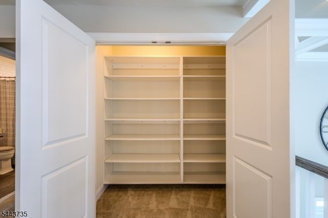 96 Van Cleef Dr, Readington Twp., NJ 08889