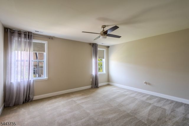96 Van Cleef Dr, Readington Twp., NJ 08889
