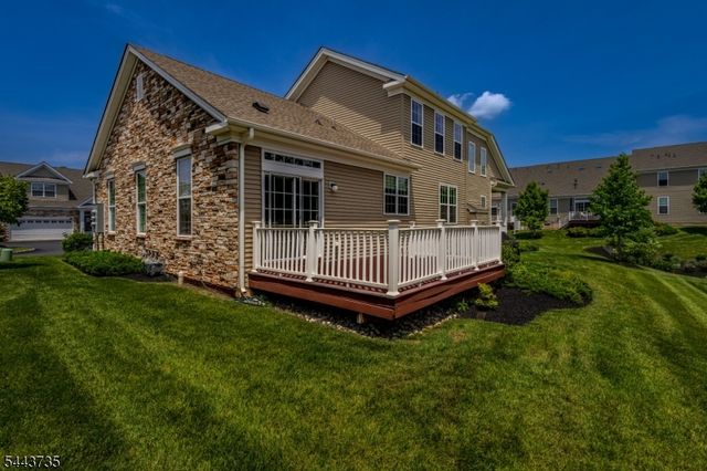 96 Van Cleef Dr, Readington Twp., NJ 08889