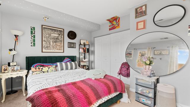 2524 W Bloomingdale Avenue B, Chicago, IL 60647