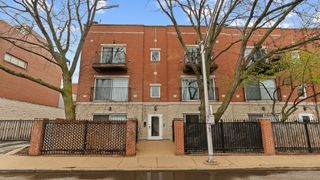 2524 W Bloomingdale Avenue B, Chicago, IL 60647