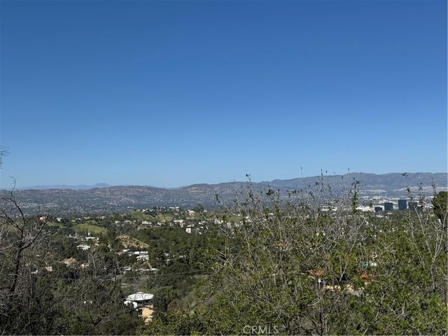 3300 N Topanga Canyon Blvd, Woodland Hills, CA 91364