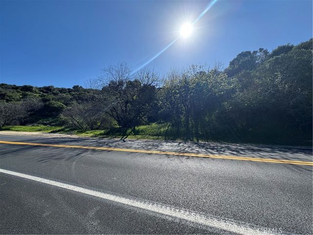 3300 N Topanga Canyon Blvd, Woodland Hills, CA 91364