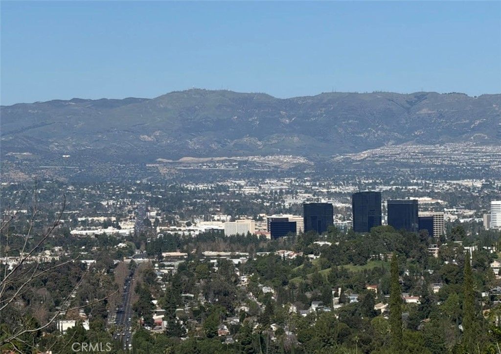 3300 N Topanga Canyon Blvd, Woodland Hills, CA 91364
