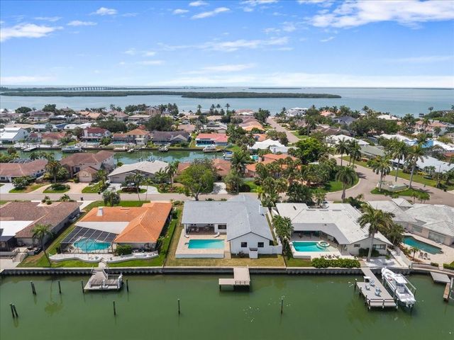 4973 60TH AVENUE S, St Petersburg, FL 33715