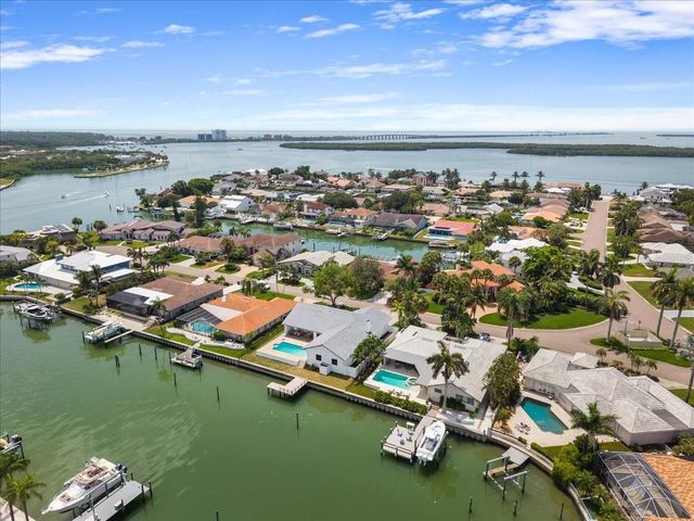 4973 60TH AVENUE S, St Petersburg, FL 33715