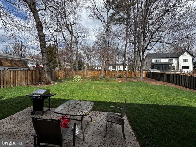 903 LAUREN LN SE, Vienna, VA 22180