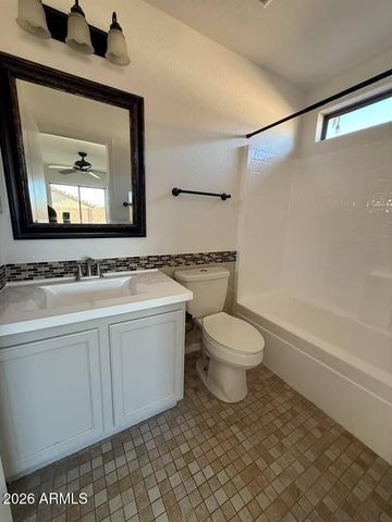 6617 W NEZ PERCE Street, Phoenix, AZ 85043