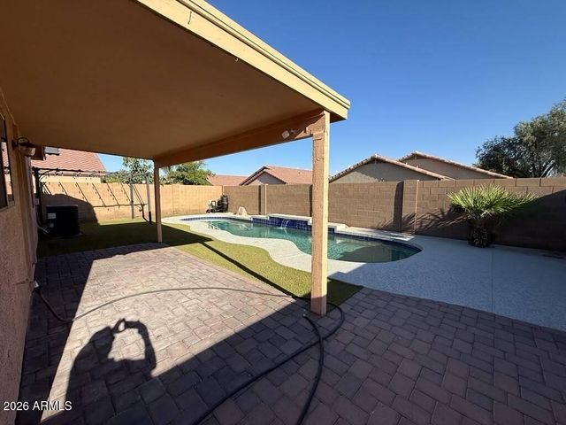 6617 W NEZ PERCE Street, Phoenix, AZ 85043