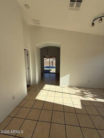 6617 W NEZ PERCE Street, Phoenix, AZ 85043