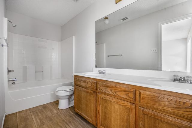 4524 Alamosa Street, Fort Worth, TX 76119