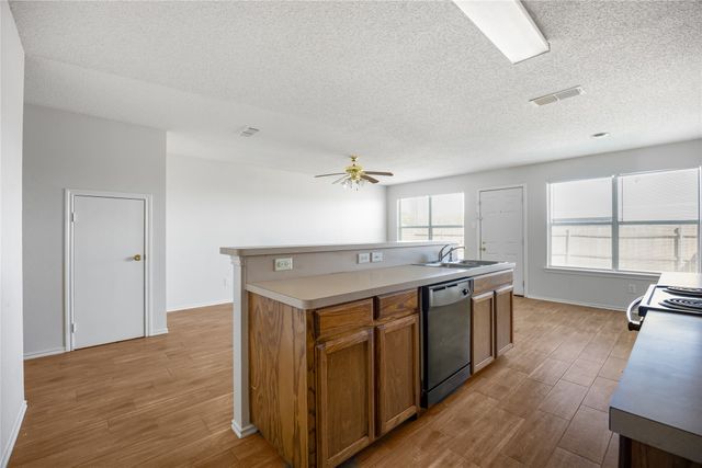 4524 Alamosa Street, Fort Worth, TX 76119