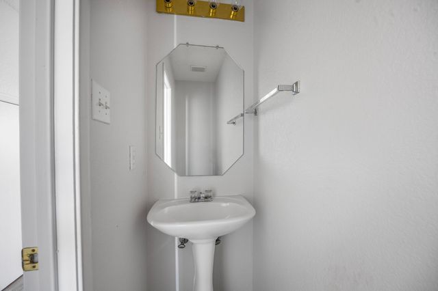 4524 Alamosa Street, Fort Worth, TX 76119