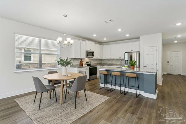 4737 Majestic Palm St, Pace, FL 32571