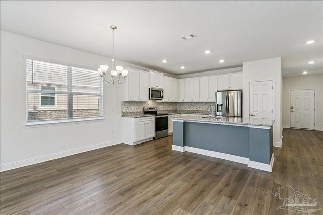 4737 Majestic Palm St, Pace, FL 32571