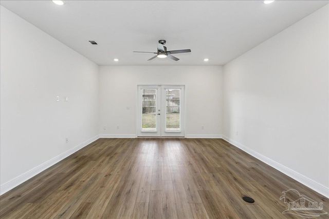 4737 Majestic Palm St, Pace, FL 32571