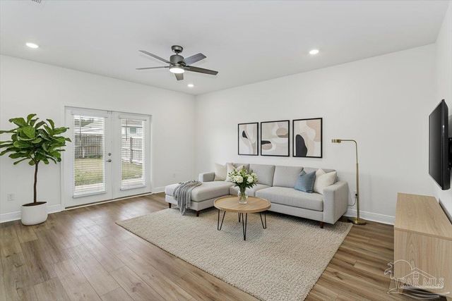 4737 Majestic Palm St, Pace, FL 32571