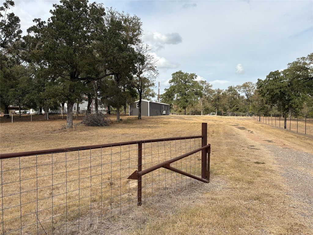 134 Boxwood #C LN, Bastrop, TX 78602