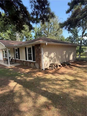 295 Hornet Estate Road, London, AR 72847