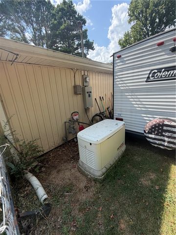 295 Hornet Estate Road, London, AR 72847