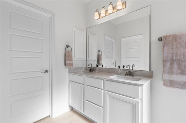 6909 Daniel Ranch DR, Austin, TX 78744