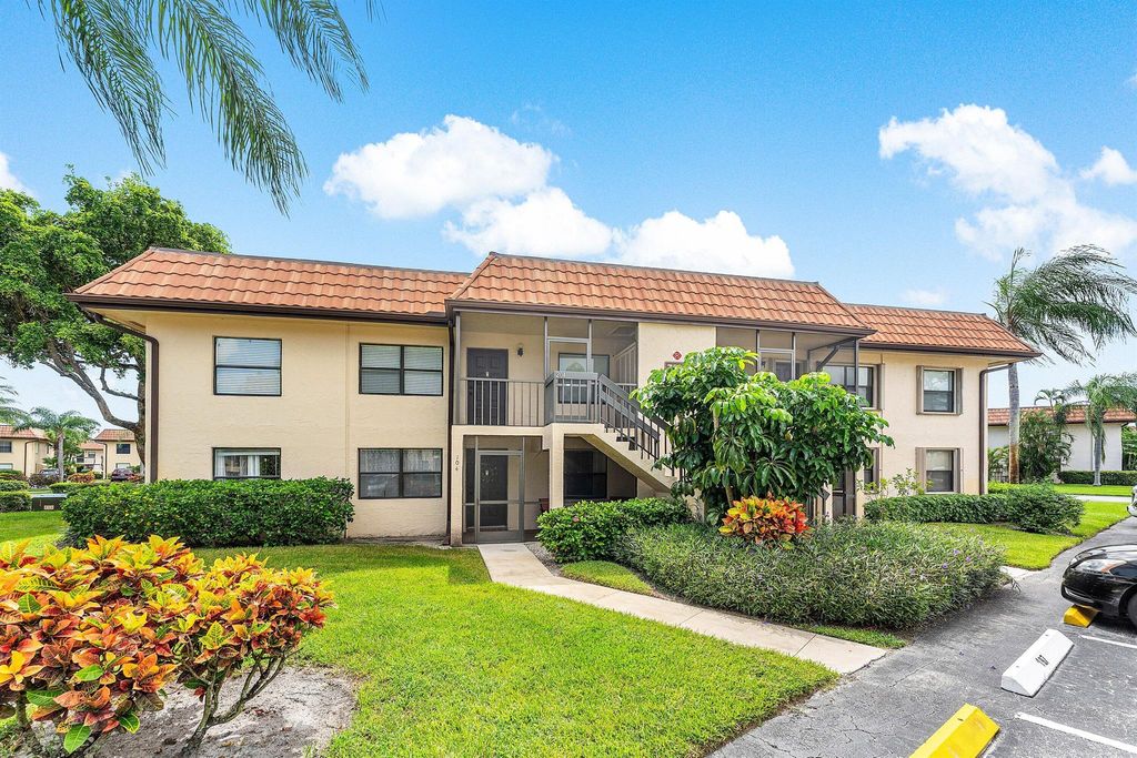 7091 Golf Colony Court 104, Lake Worth, FL 33467