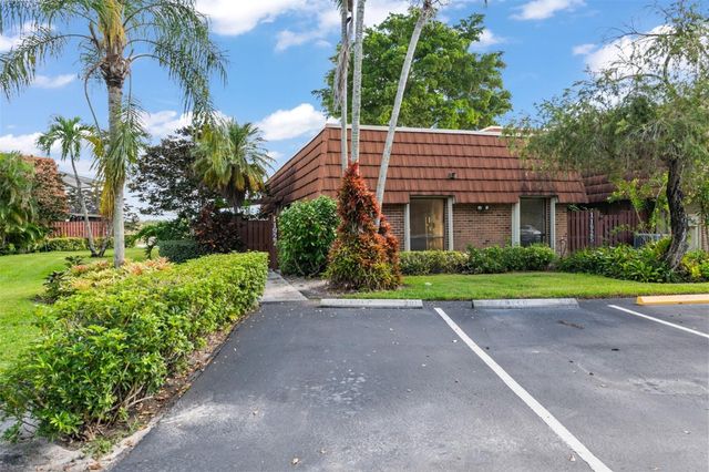 11927 SW 13th Court -, Davie, FL 33325