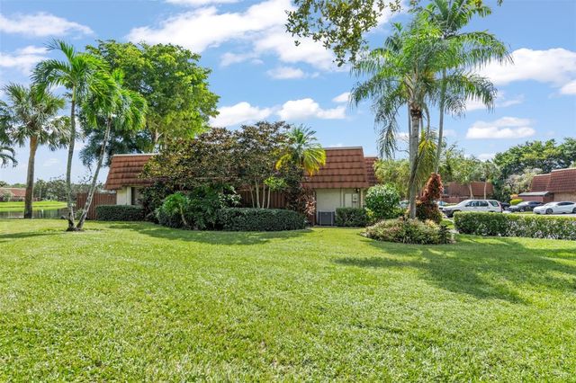 11927 SW 13th Court -, Davie, FL 33325